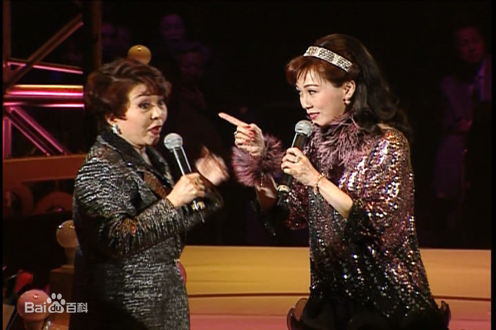 森森(Sylvia Lai)金曲满天星演唱会前后照片