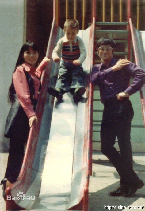 森森(Sylvia Lai)李小龙指点截拳道图片图集