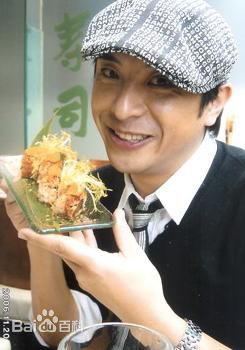 最优质梁思浩生活照