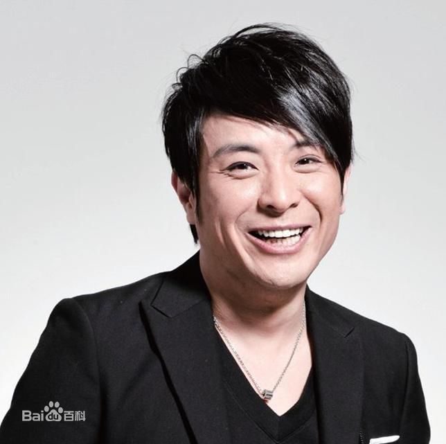 最新梁思浩壁纸