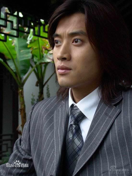 高清蒋毅在2004年《风影月荷》饰演夏亦寒中的图集