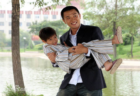 蒋毅在2008年《单亲妈妈》饰演江浩然中的