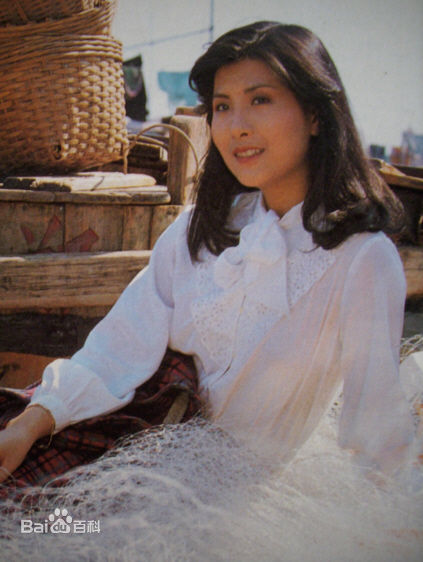 方伊琪(Cecilia FONG Yee Kei)唱片图集素颜照相册