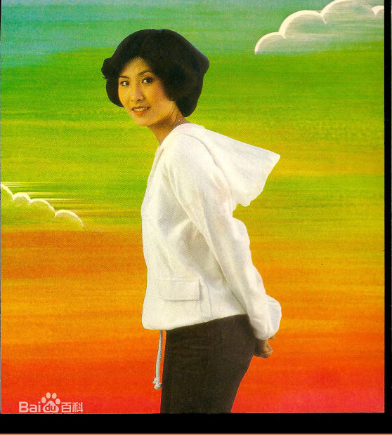 方伊琪(Cecilia FONG Yee Kei)唱片图集素颜照相册