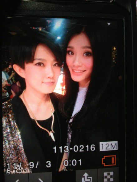 奚梦瑶(Ming Xi)生活照素颜照相册