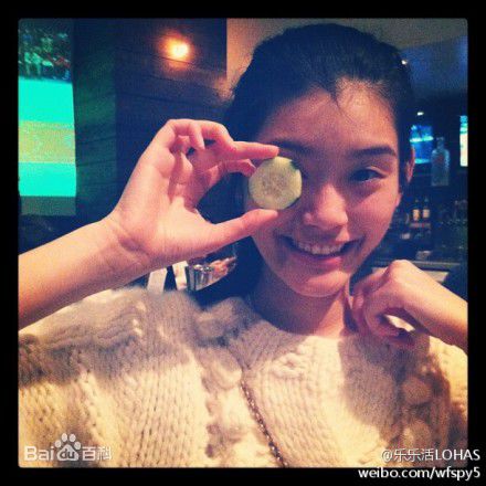 奚梦瑶(Ming Xi)生活照素颜照相册