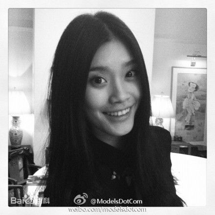 奚梦瑶(Ming Xi)生活照素颜照相册
