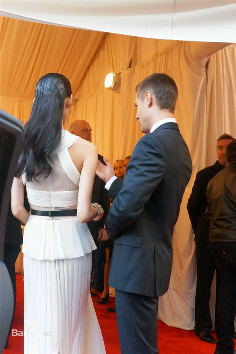 奚梦瑶(Ming Xi)纽约2013Met Ball图片图册