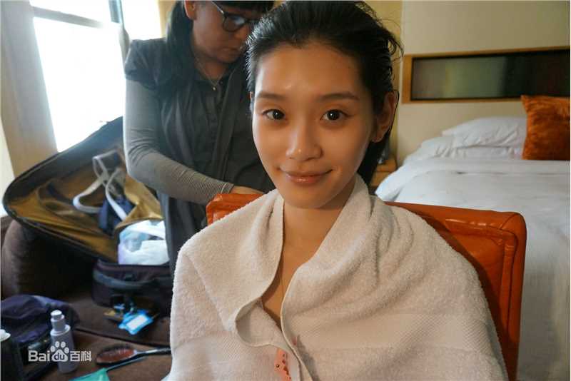 奚梦瑶(Ming Xi)纽约2013Met Ball图片图册