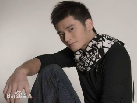 最新钱麓安(Oscar)性感图片