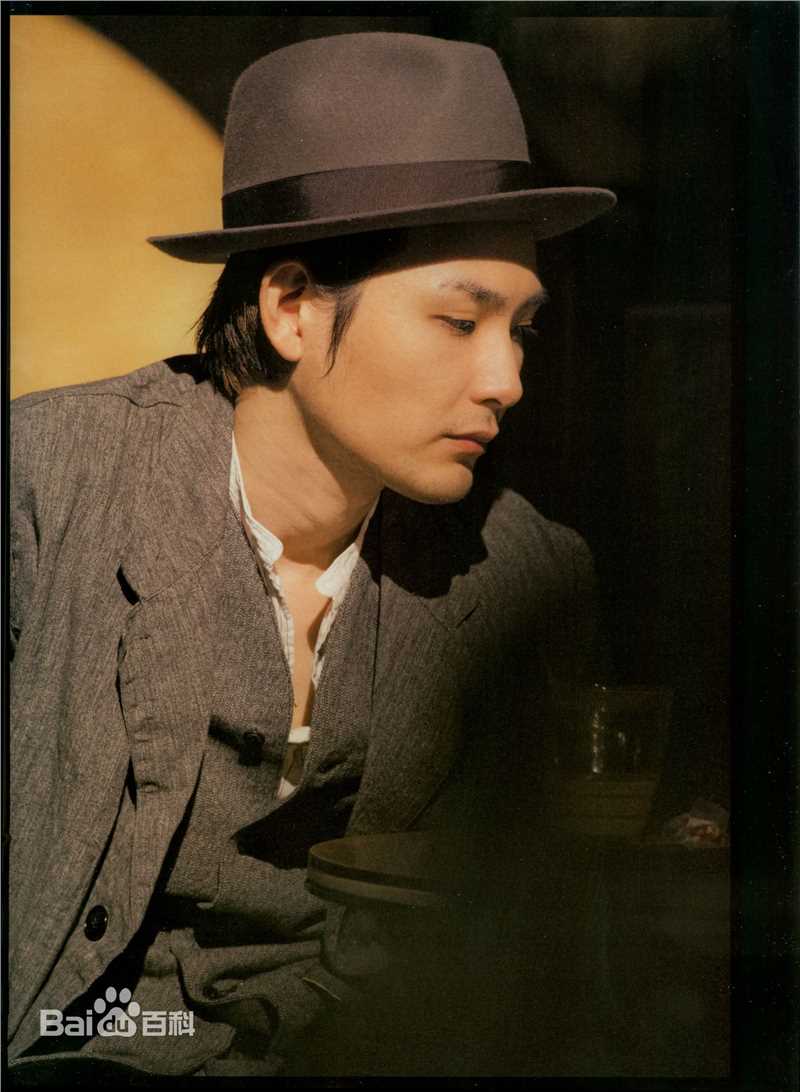 精选松田龙平(Ryuhei Matsuda)精彩图册