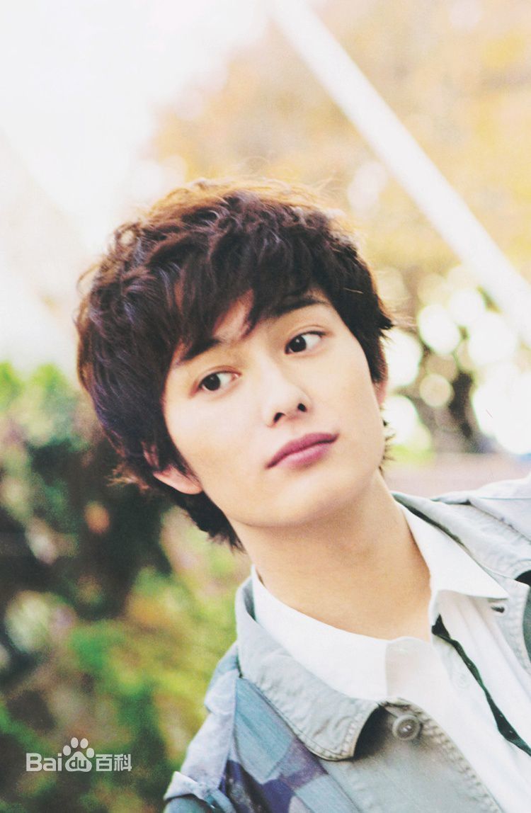 最新冈田将生(おかだ まさき)性感图片