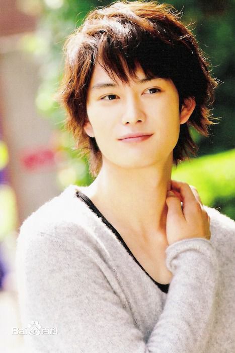 最新冈田将生(おかだ まさき)性感图片