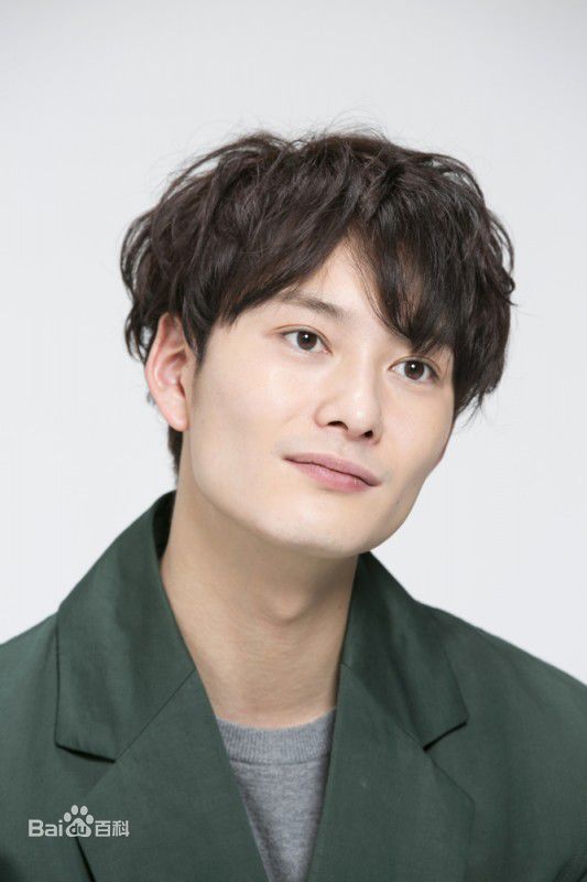 最新冈田将生(おかだ まさき)性感图片