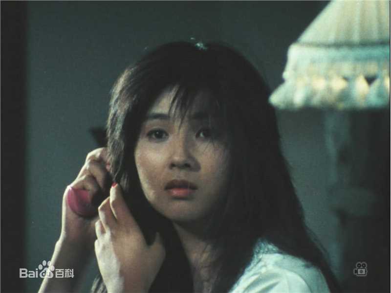 秋吉久美子(Onodera Kumiko)在电影《可爱的恶魔》中的