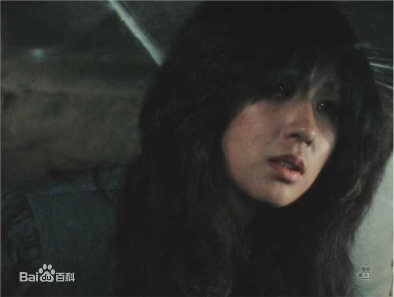 秋吉久美子(Onodera Kumiko)在电影《可爱的恶魔》中的