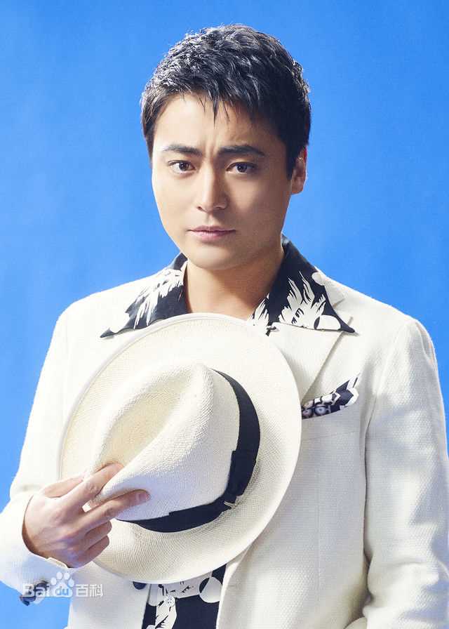 山田孝之(やまだ たかゆき)音乐剧前后照片