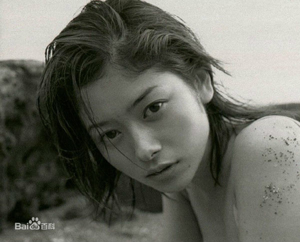 真木阳子、真木洋子(日文名：真木よう子（まき ようこ）)真木阳子素颜照相册