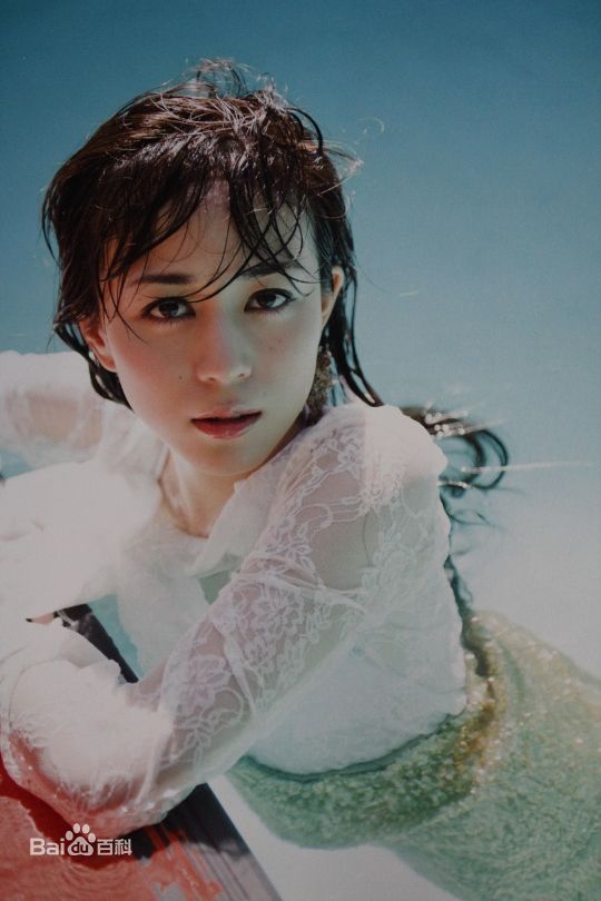 比嘉爱未(ひが まなみ/Higa Manami)高清集《clear》图集