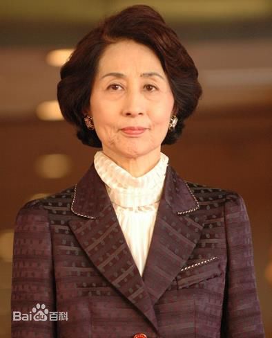 直筆サイン入り】愛すればこそ : スクリーンの向こうから 香川京子