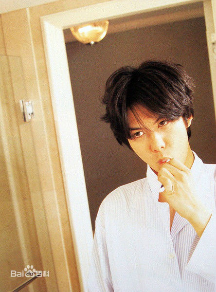 最新柏原崇(Takashi Kashiwabara)性感图片
