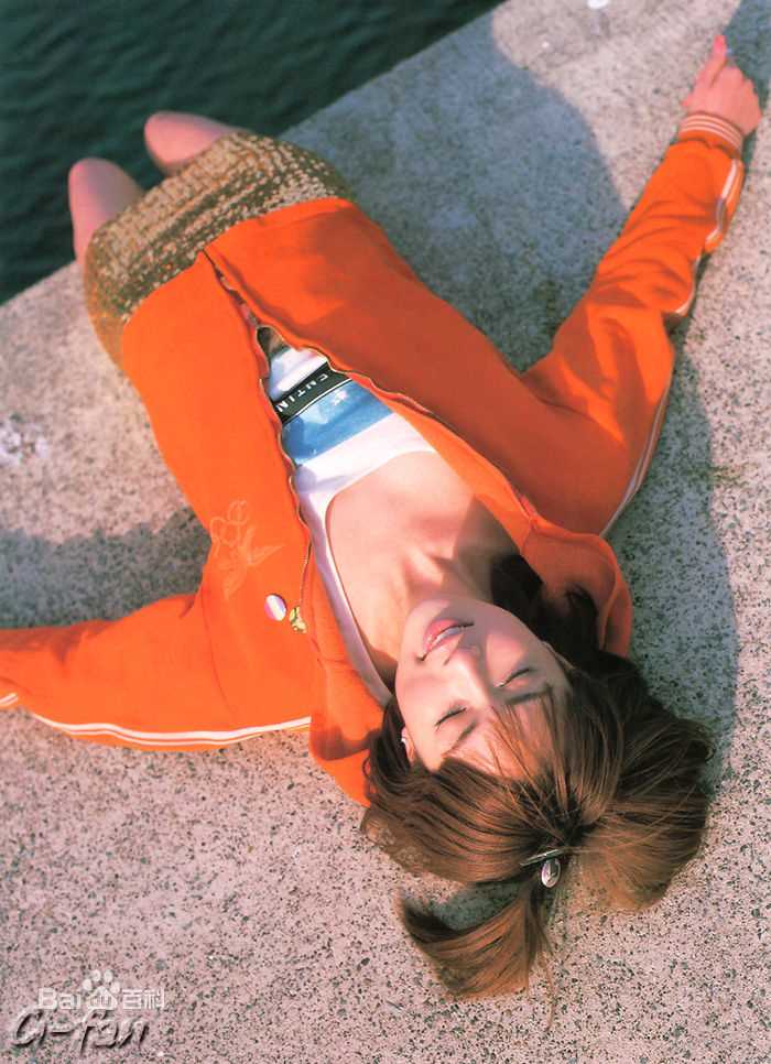 长谷川京子(KYOKO HASEGAWA)生活照图片图册