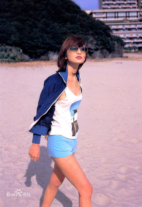 长谷川京子(KYOKO HASEGAWA)生活照图片图册