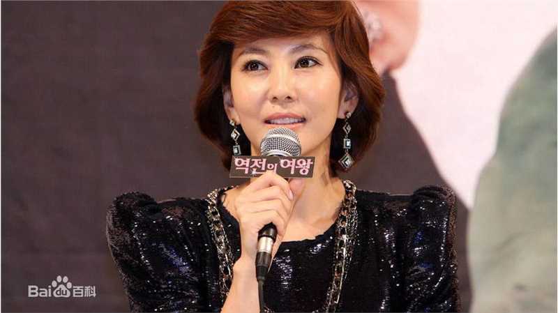 最全金南珠(Kim Nam-joo)在出席《逆转的女王》首尔记者会中的相册