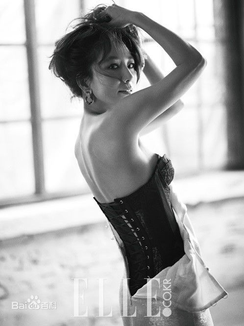 金喜爱(，Kim Hee Ae)杂志画报