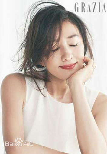 金喜爱(，Kim Hee Ae)杂志画报