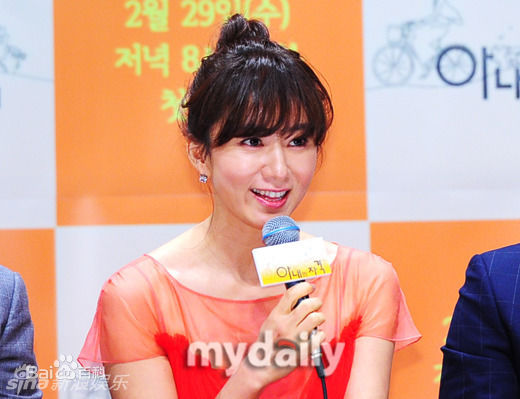 最新金喜爱(，Kim Hee Ae)精彩图册