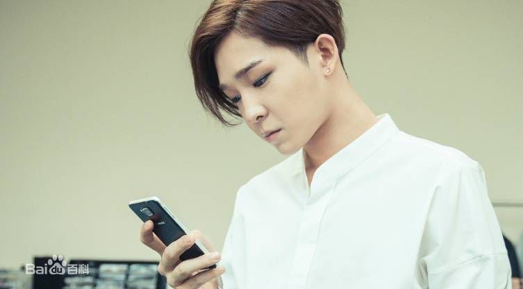 南太铉(/Nam TaeHyun)高清杂志图图集