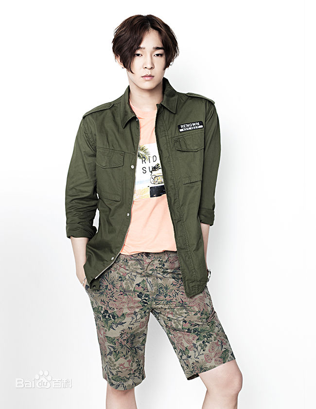 南太铉(/Nam TaeHyun)高清杂志图图集