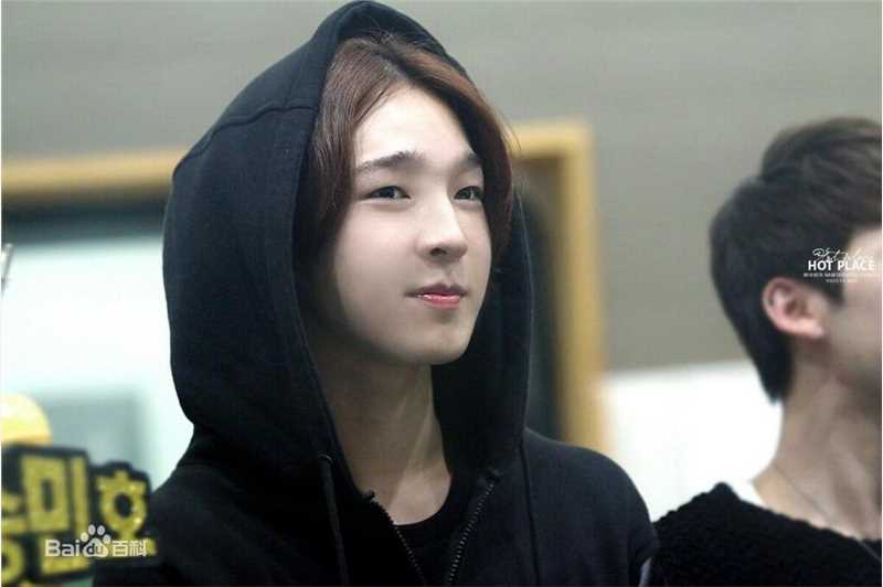 南太铉(/Nam TaeHyun)演艺活动性感图片图集