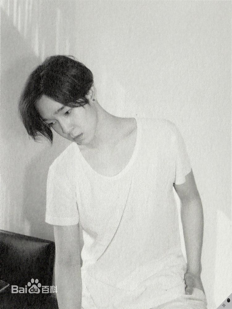 高清南太铉(/Nam TaeHyun)在专辑《2014SS》照片中的图集