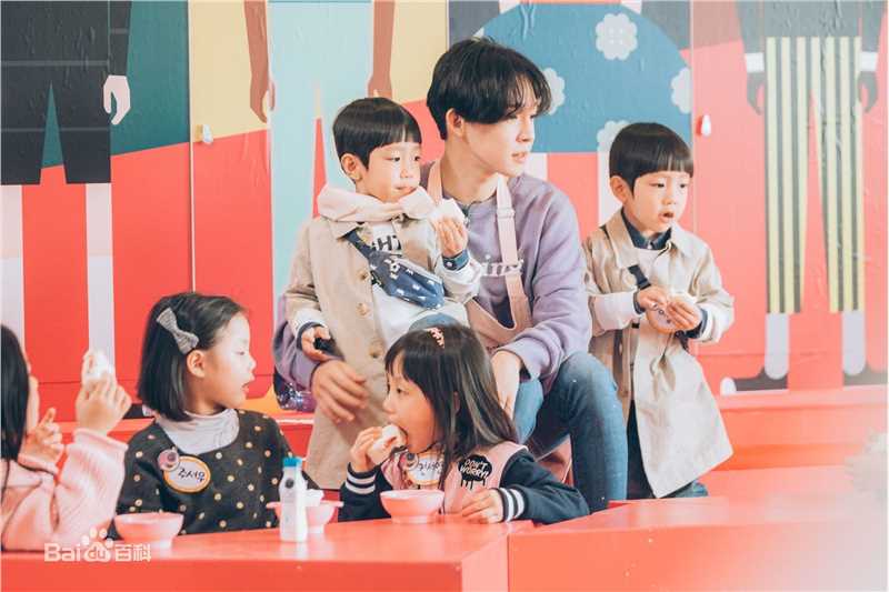 南太铉(/Nam TaeHyun)半月朋友素颜照相册