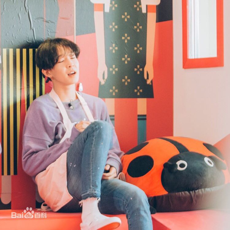 南太铉(/Nam TaeHyun)半月朋友素颜照相册