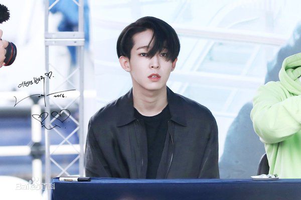 南太铉(/Nam TaeHyun)韩国专辑签售会性感图片图集