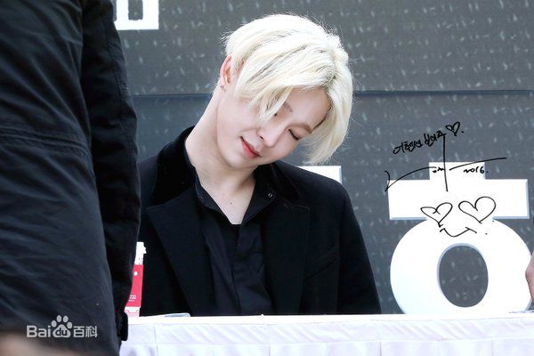 南太铉(/Nam TaeHyun)韩国专辑签售会性感图片图集