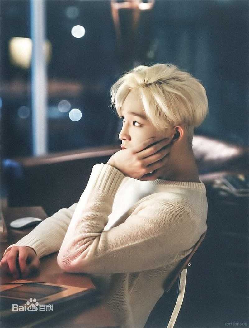 最新南太铉(/Nam TaeHyun)在专辑《EXITE》照片中的壁纸