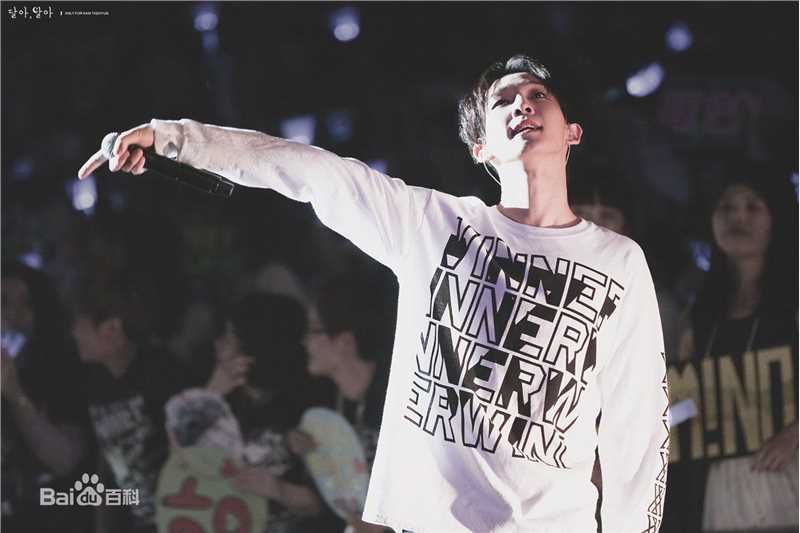 南太铉(/Nam TaeHyun)Japan Tour 日本巡回演唱会性感图片图集