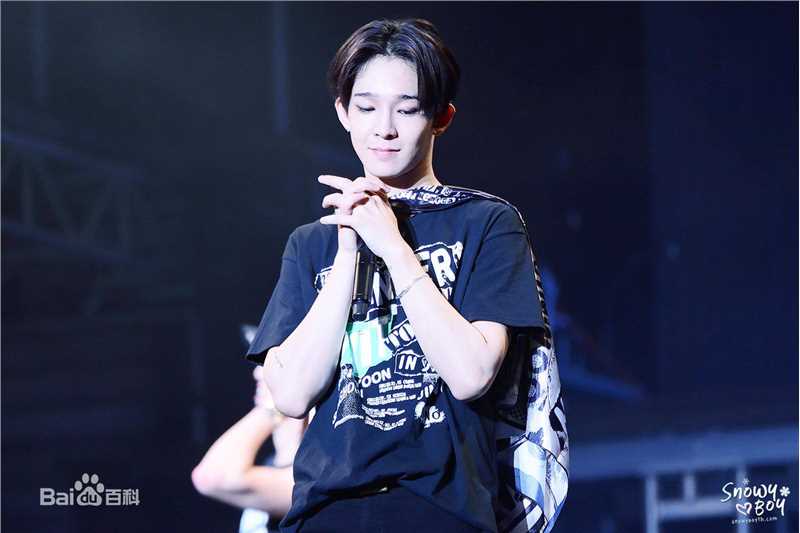 南太铉(/Nam TaeHyun)Japan Tour 日本巡回演唱会性感图片图集