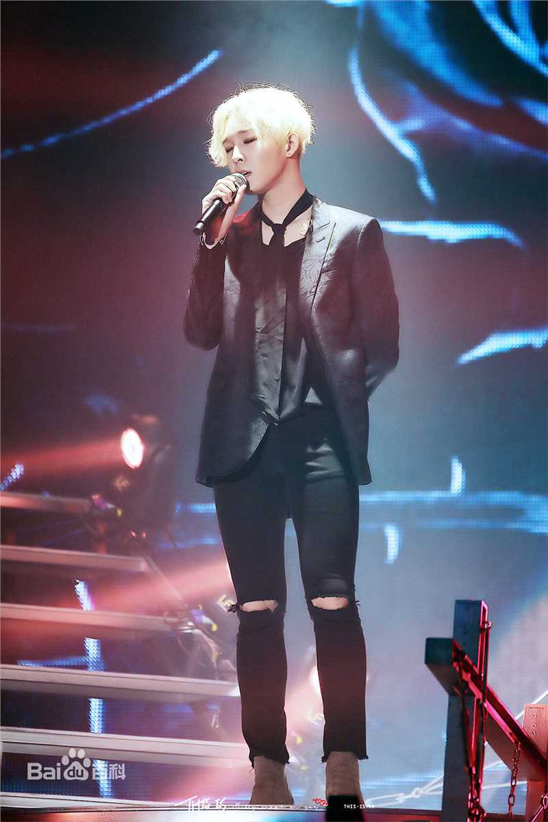 南太铉(/Nam TaeHyun)Korea Tour 韩国巡回演唱会前后照片