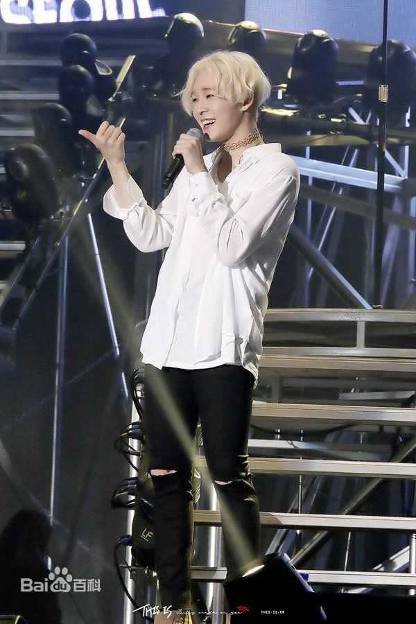 南太铉(/Nam TaeHyun)Korea Tour 韩国巡回演唱会前后照片
