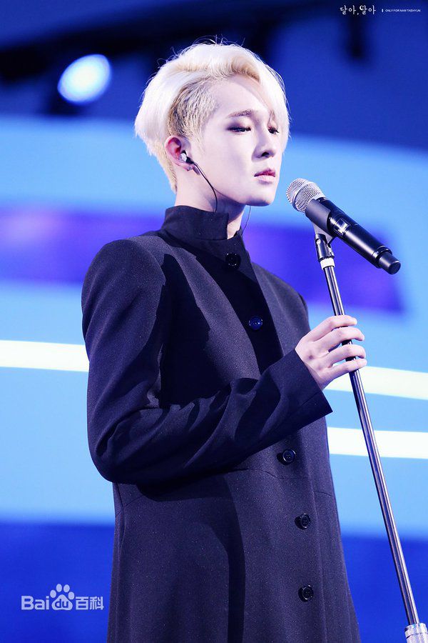 南太铉(/Nam TaeHyun)2016 SIA(Style Icon Asia) 颁奖典礼性感图片图集