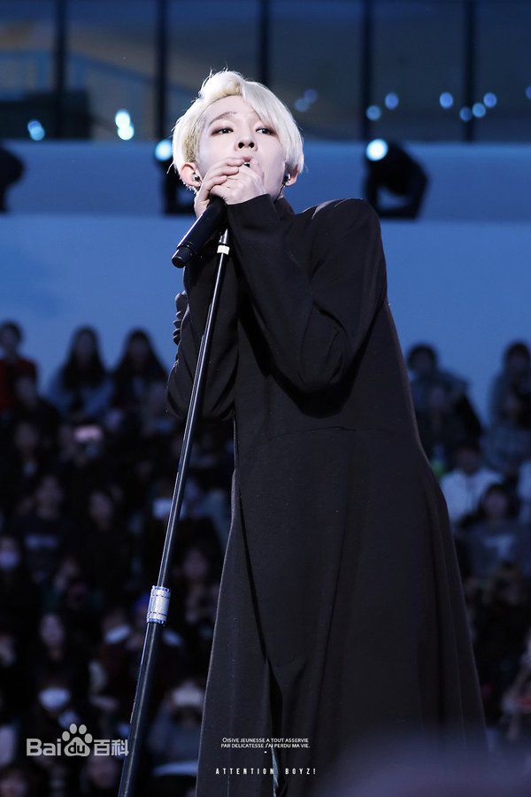 南太铉(/Nam TaeHyun)2016 SIA(Style Icon Asia) 颁奖典礼性感图片图集