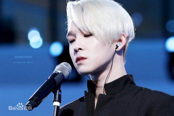 南太铉(/Nam TaeHyun)2016 SIA(Style Icon Asia) 颁奖典礼性感图片图集