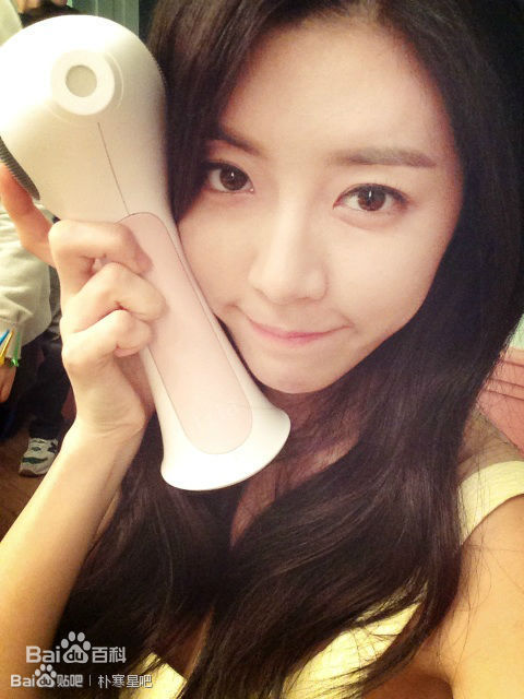 朴韩星(Park Han Byul)推特照前后照片