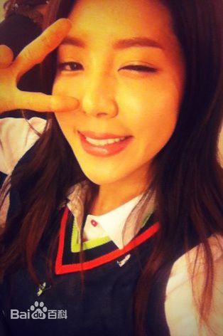 朴韩星(Park Han Byul)推特照前后照片