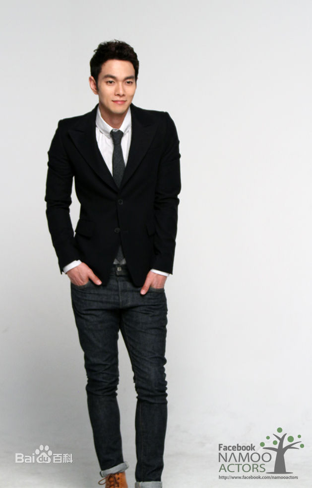 李奎汉(Lee Kyu Han)2012最新形象性感图片壁纸